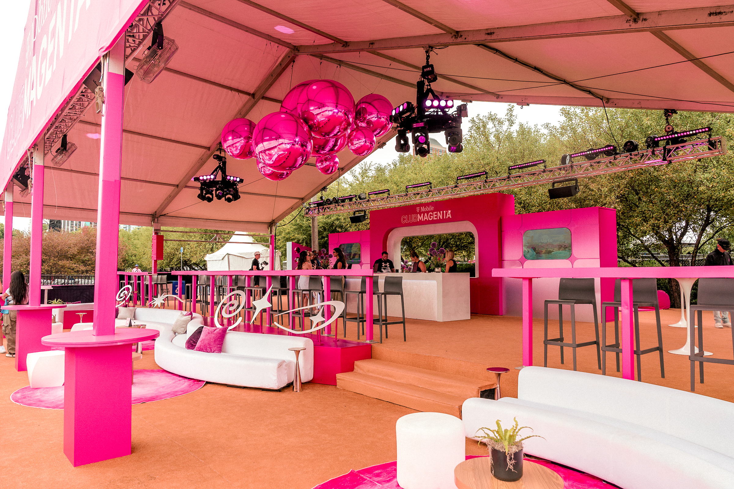 Lounge interior, under the tent